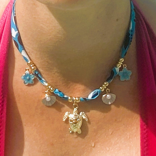 Collier bandana bleu
