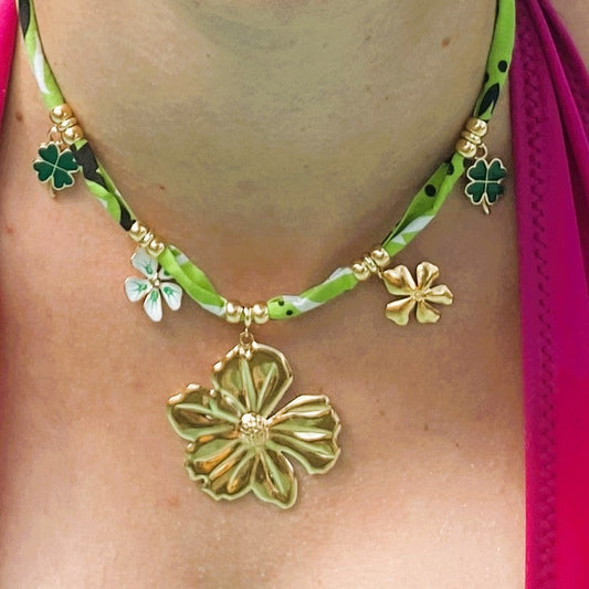 Collier bandana vert