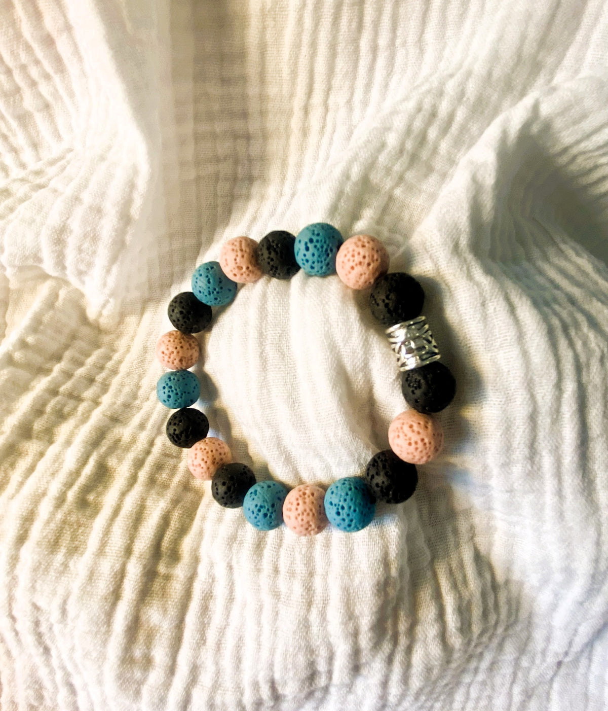 Bracelet volcanique multicouleur