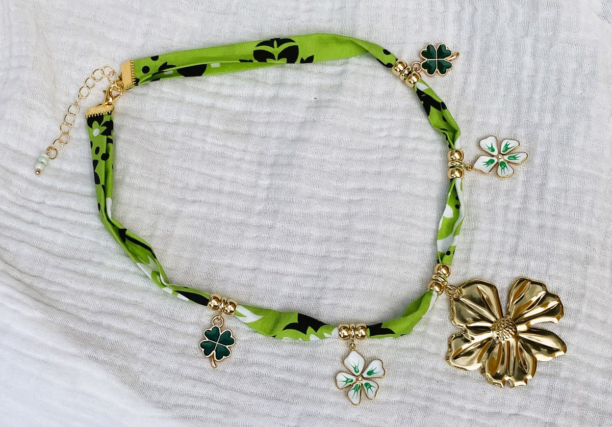 Collier bandana vert